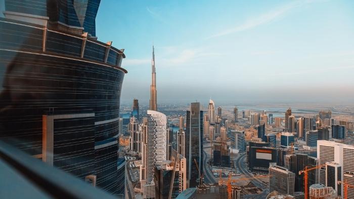 iran strikes us bases across gulf